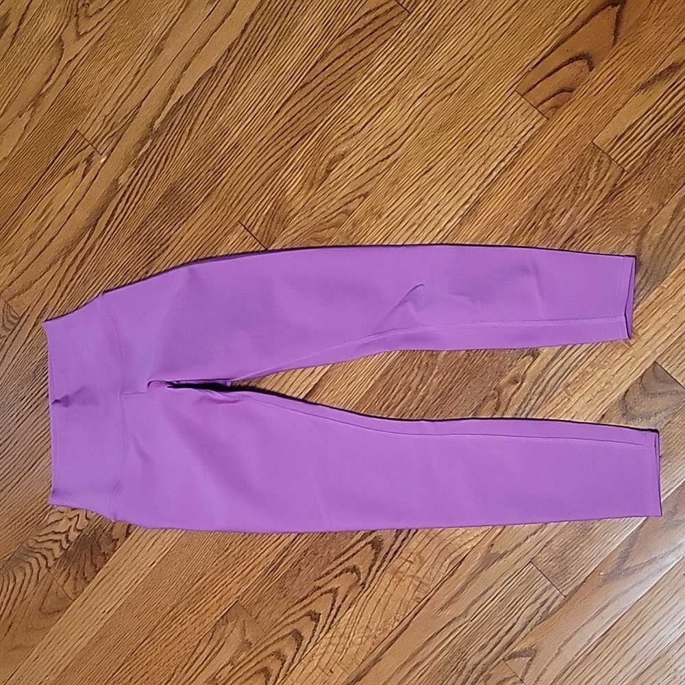 Alo 7/8 high waist airlift leggings  xs lavendar